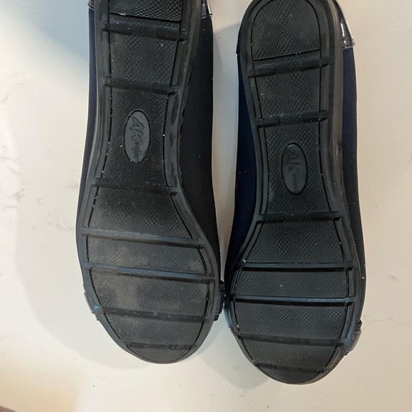 Anne Klein Flats-  71/2W   Navy - Picture 8 of 8
